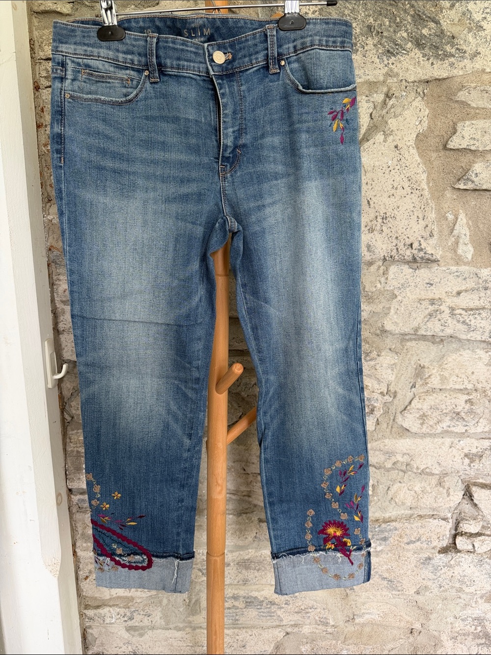 Slim Fit Embroidered Women’s Jeans